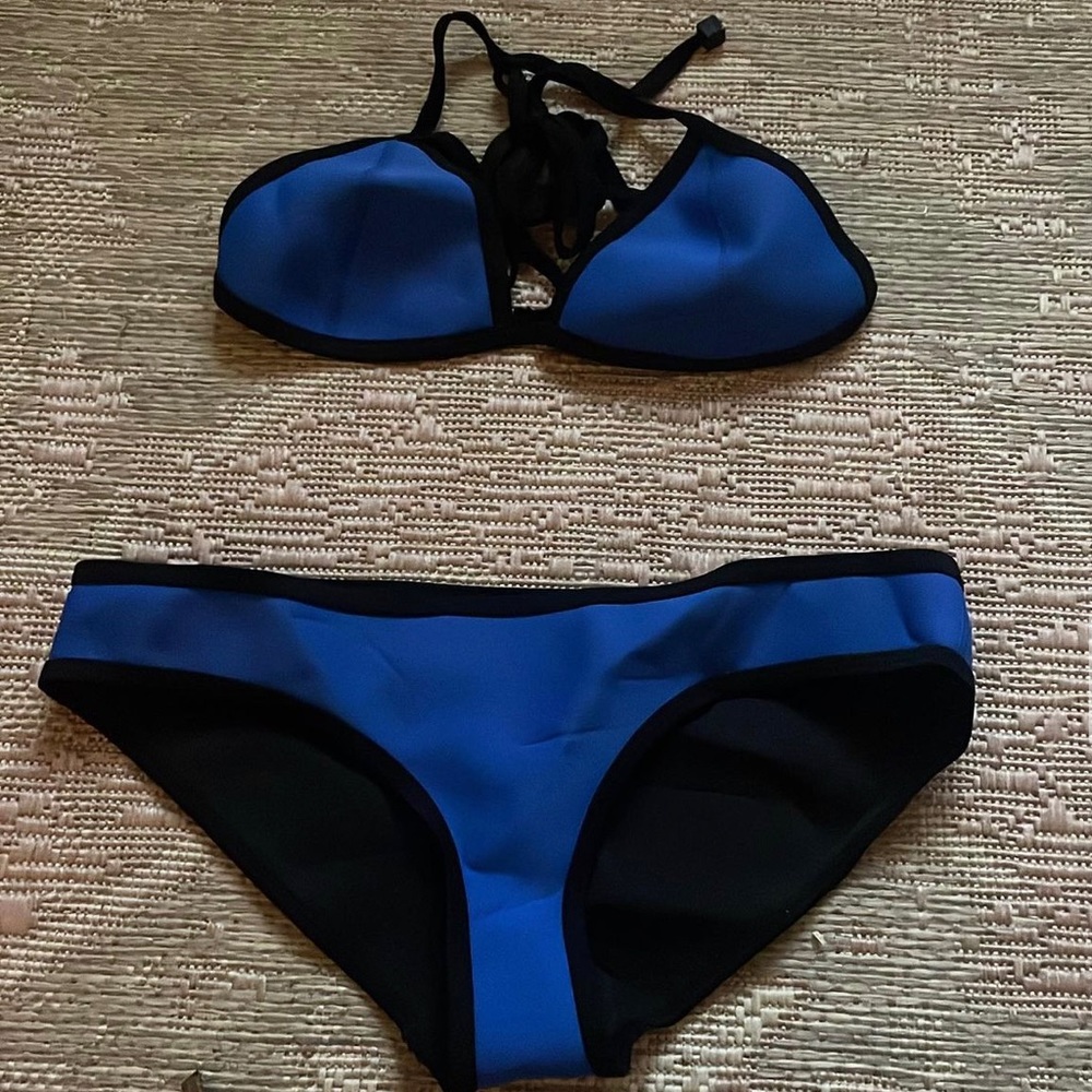 Blue and black triangl bikini